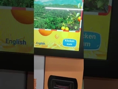 Pagamento con carta Automazione completa Dispenser di succo di frutta naturale Macchinario venditore di succo d'arancia fresco